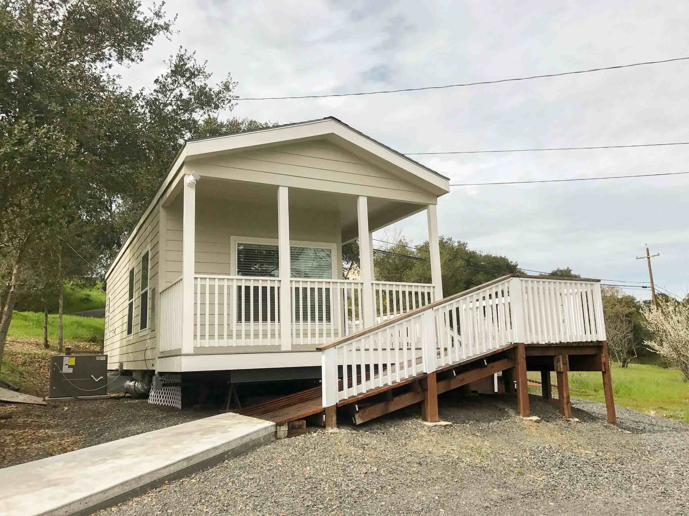 Tiny House Hero Picture