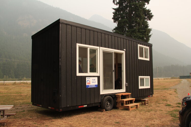 Tiny House Hero Picture