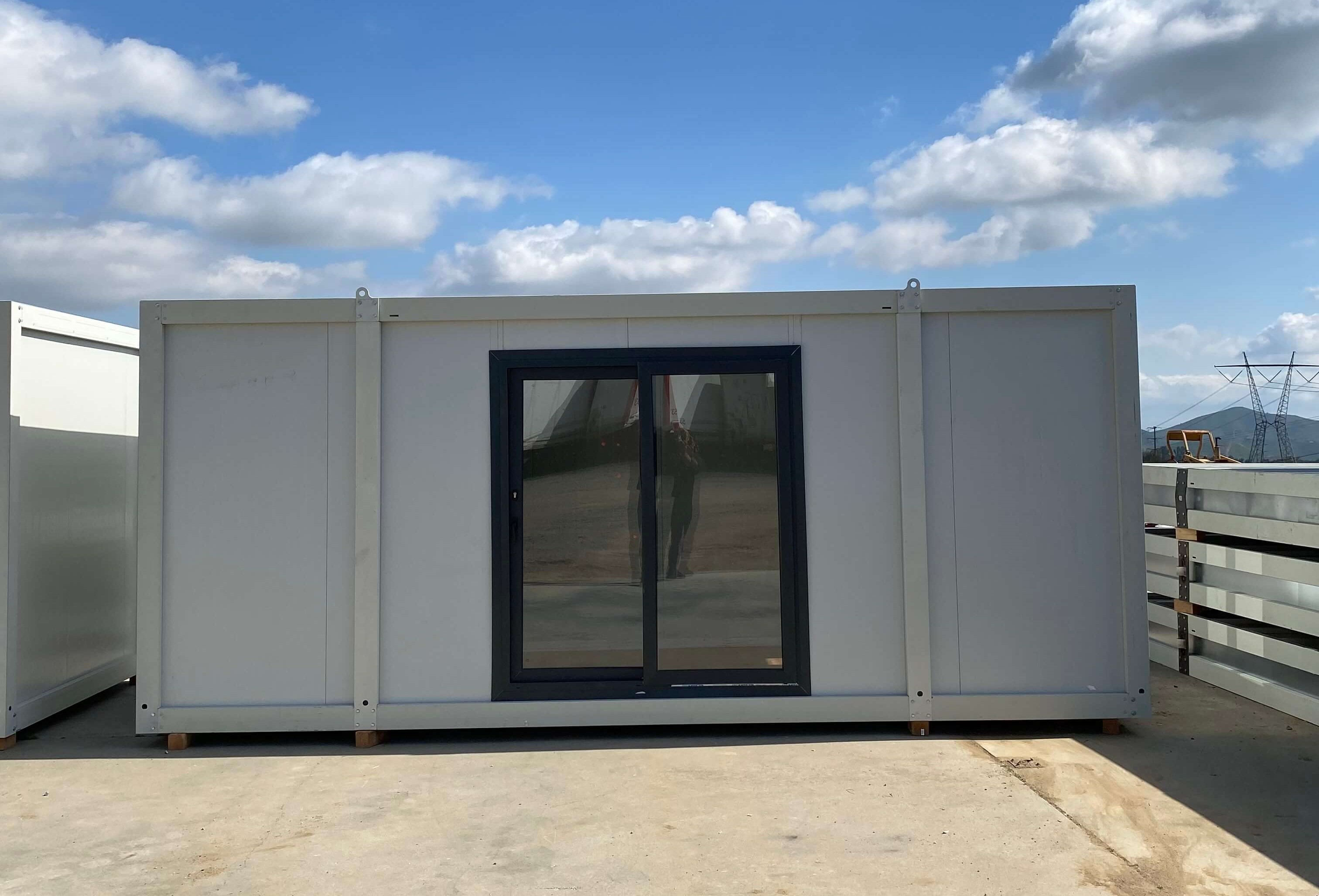 Tiny House Hero Picture