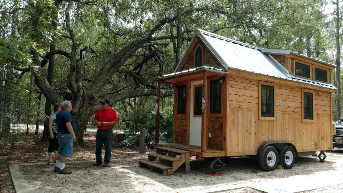 Tiny House Hero Picture